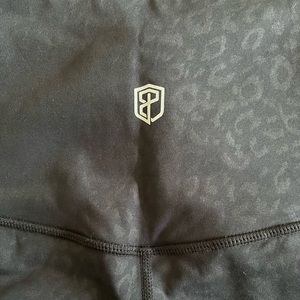 Born Primitive Fierce Leggings in Black (only worn a couple of times)